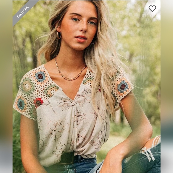 Gimmicks Crochet Kint Surplice Top Size S - Picture 1 of 8